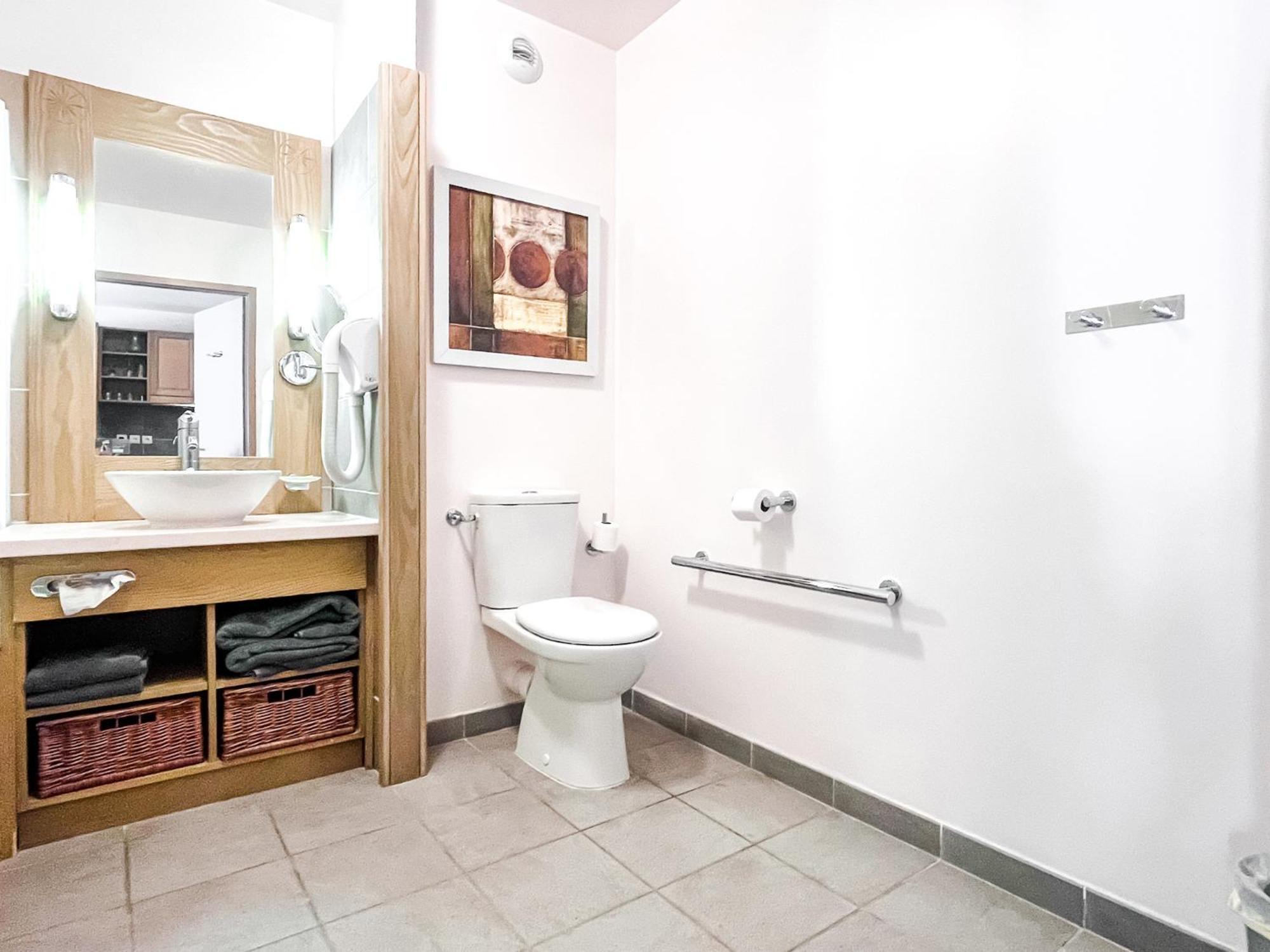 Large One-Bedroom Apartment, Wheelchair Adapted, Les Terrasses D'Eos Flaine Exterior foto
